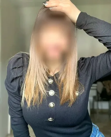 Imane, 37