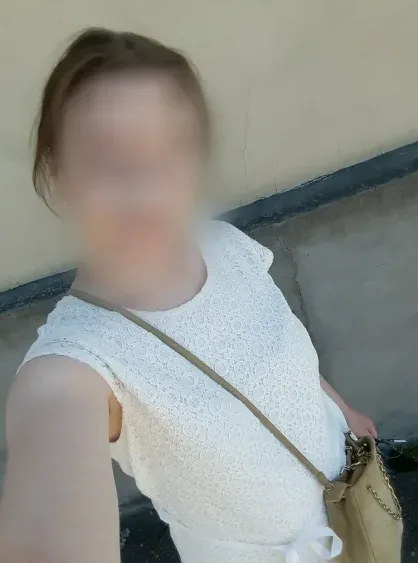 Julie, 37