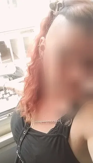 Lynn, 35