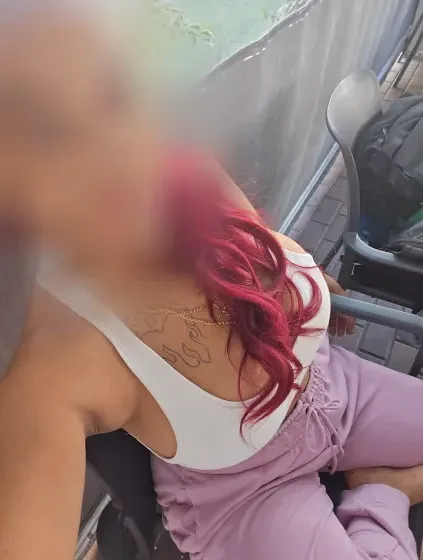Nienke, 36
