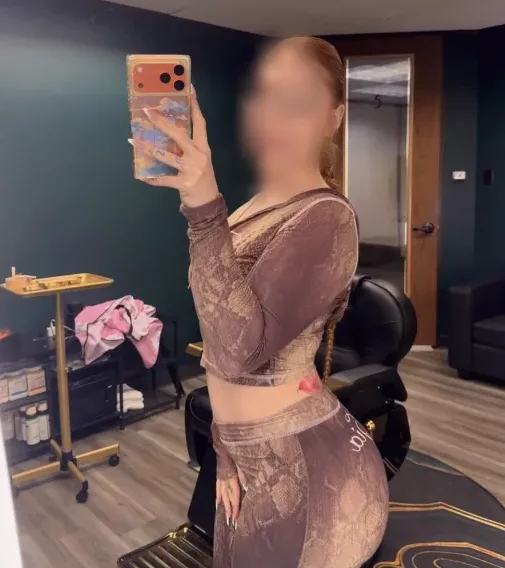 Renske, 27